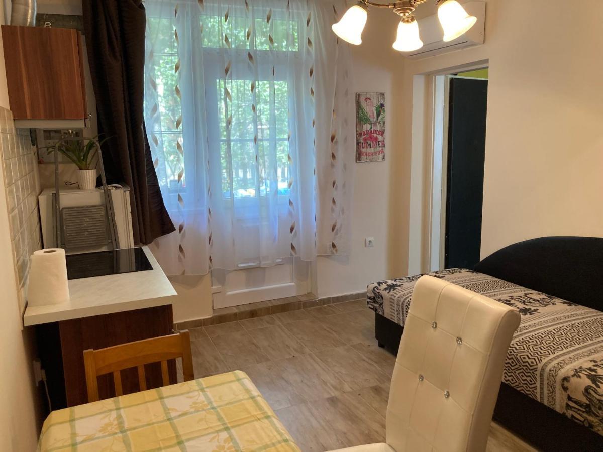 Roland Apartmant Zuglo Budapest Exterior photo
