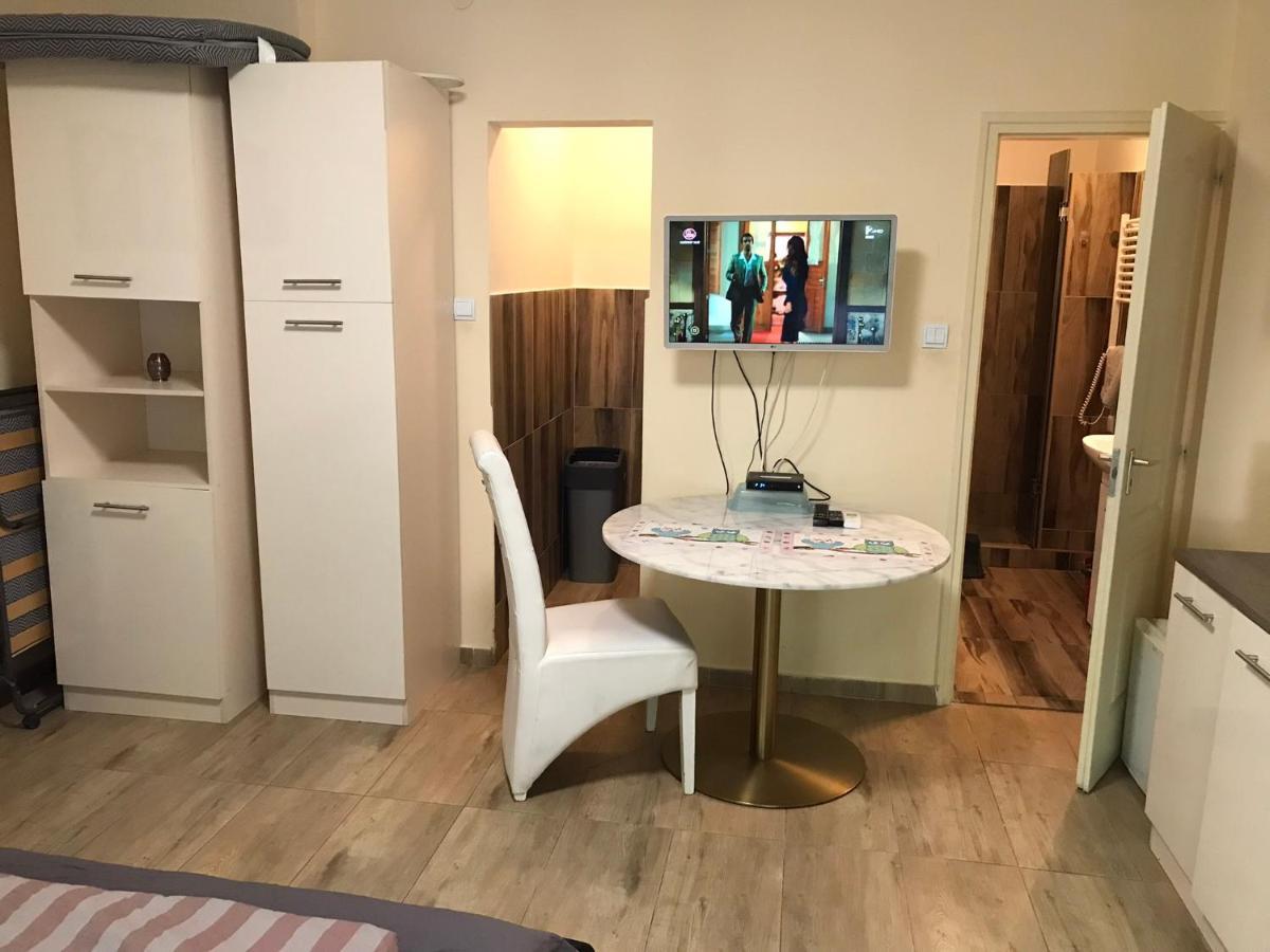 Roland Apartmant Zuglo Budapest Exterior photo
