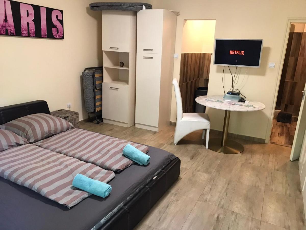 Roland Apartmant Zuglo Budapest Exterior photo
